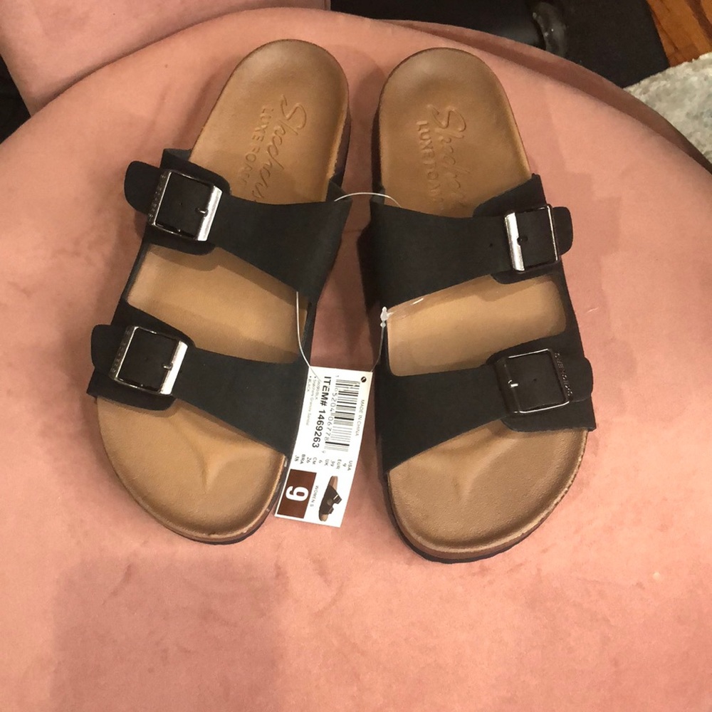Sketchers Womens sandals size 9 black
